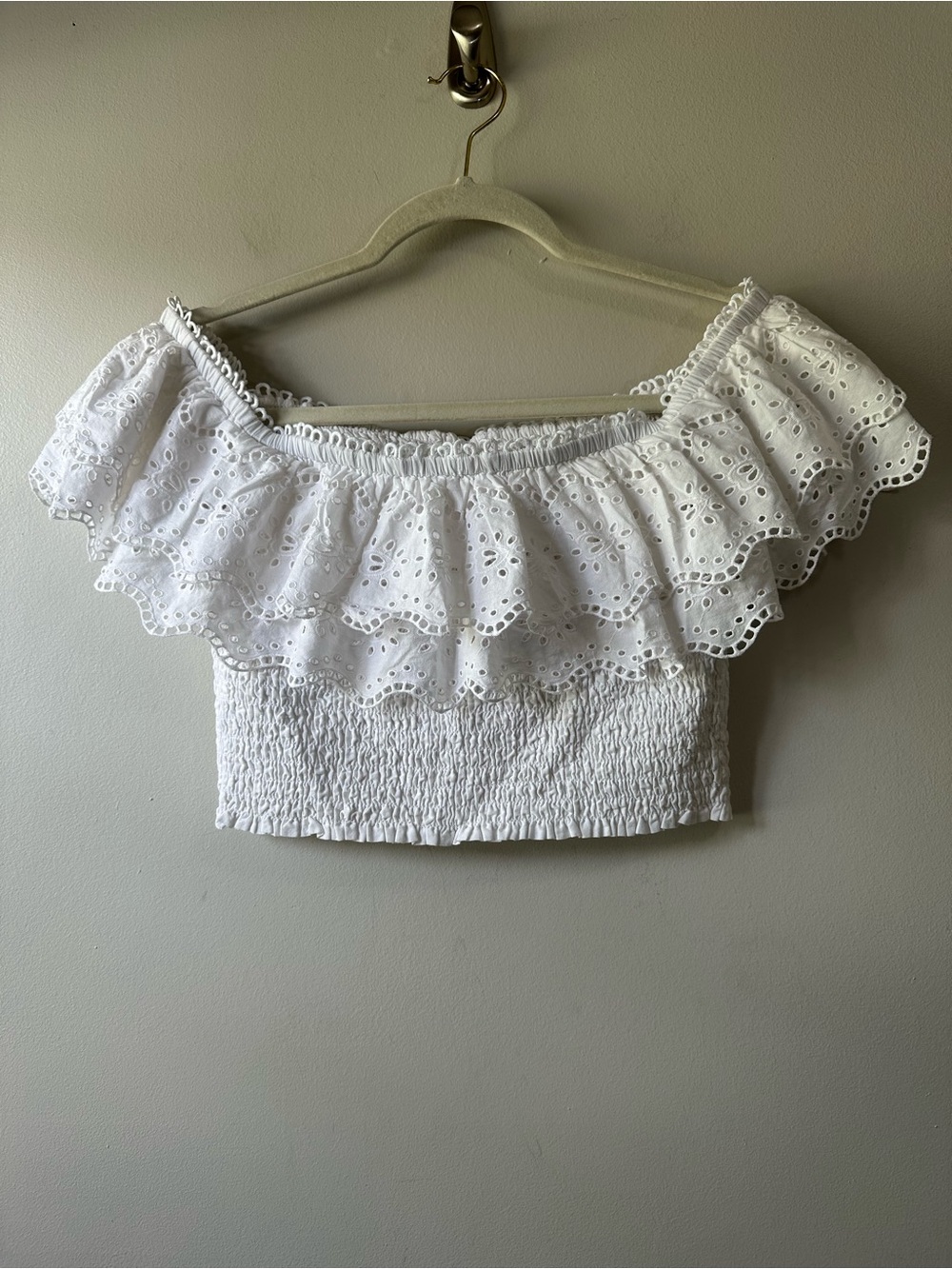 Lilly Pulitzer Brexley Resort White Smocked Off-Shoulder Eyelet Ruffle Top Sz M